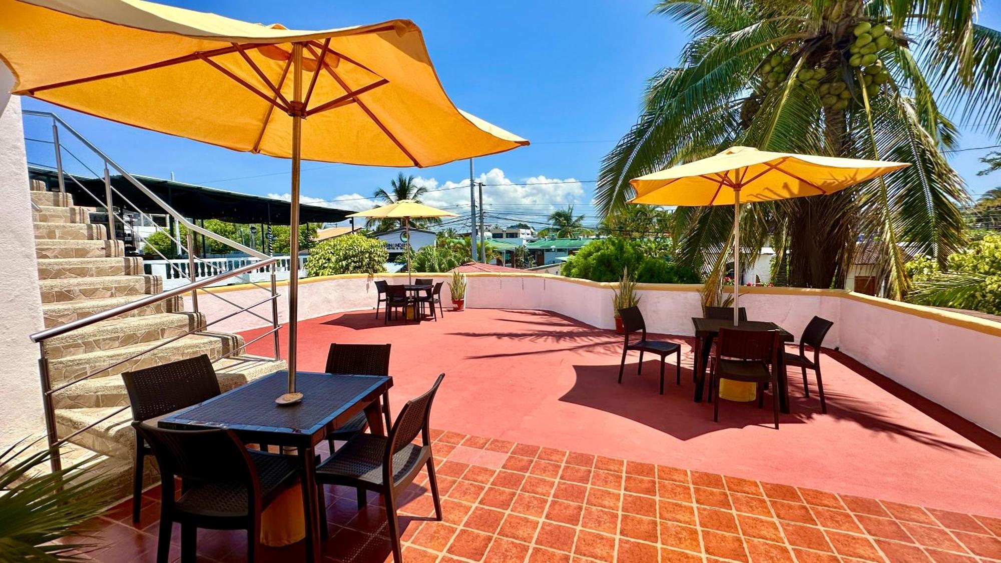 Hostal Suenos Silvestres Puerto Ayora  Εξωτερικό φωτογραφία