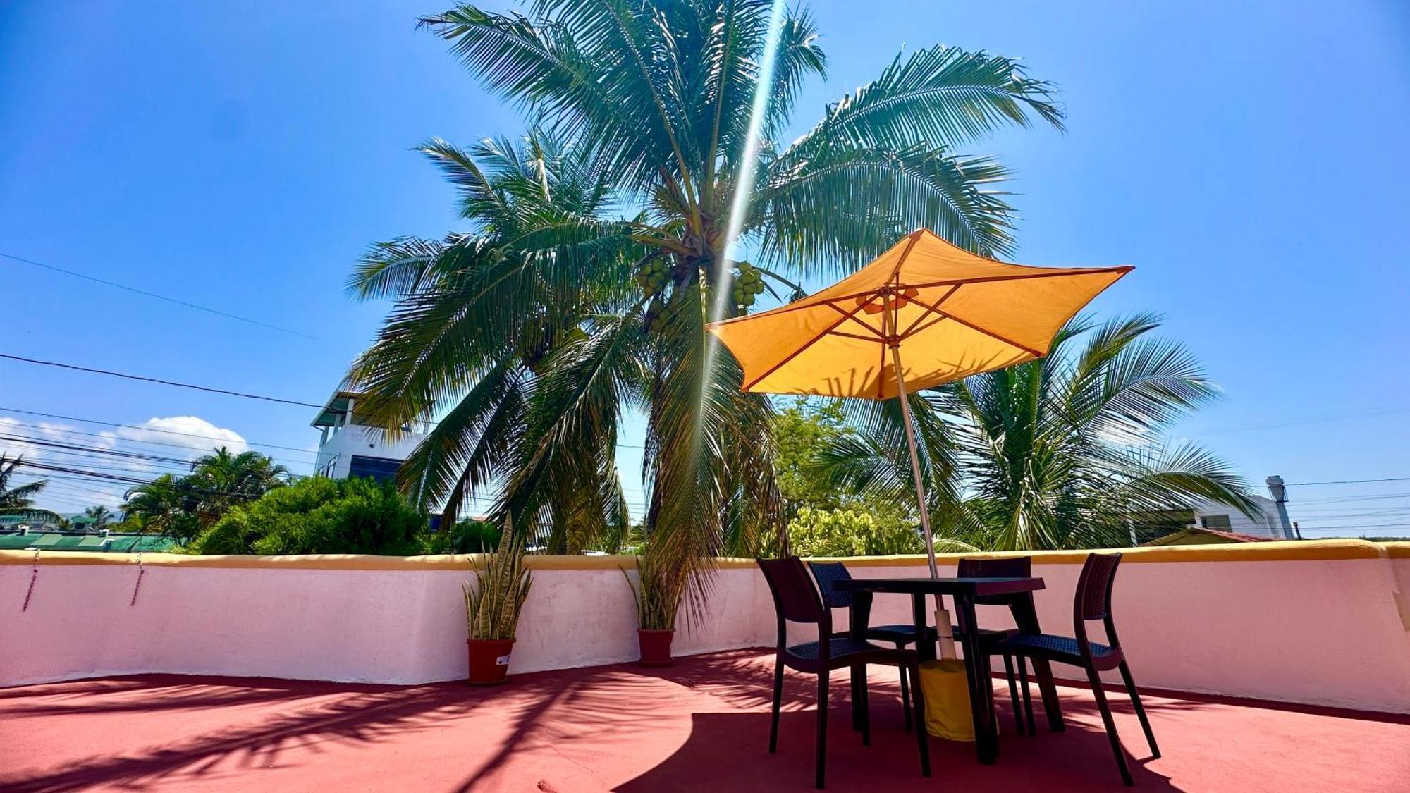 Hostal Suenos Silvestres Puerto Ayora  Εξωτερικό φωτογραφία