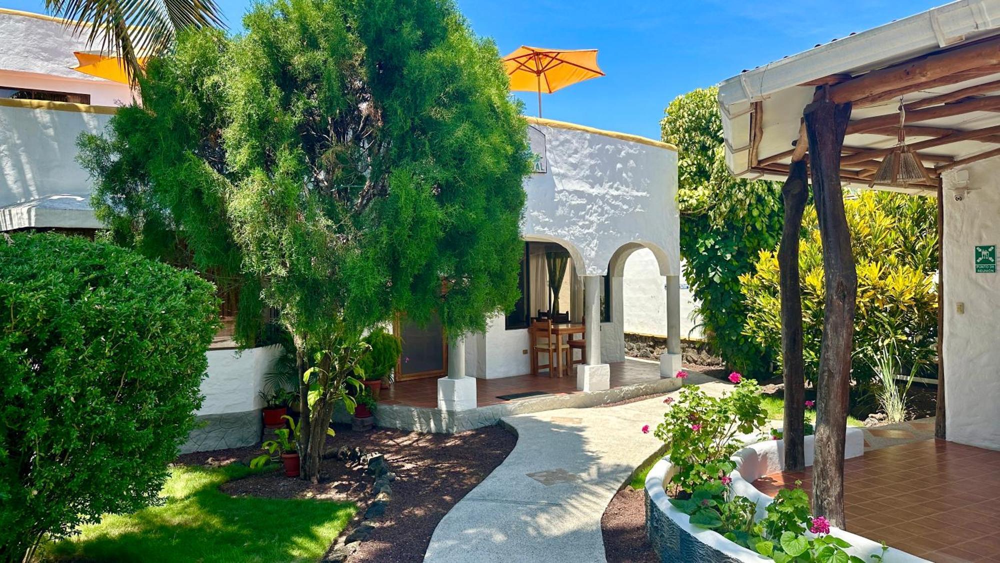 Hostal Suenos Silvestres Puerto Ayora  Εξωτερικό φωτογραφία