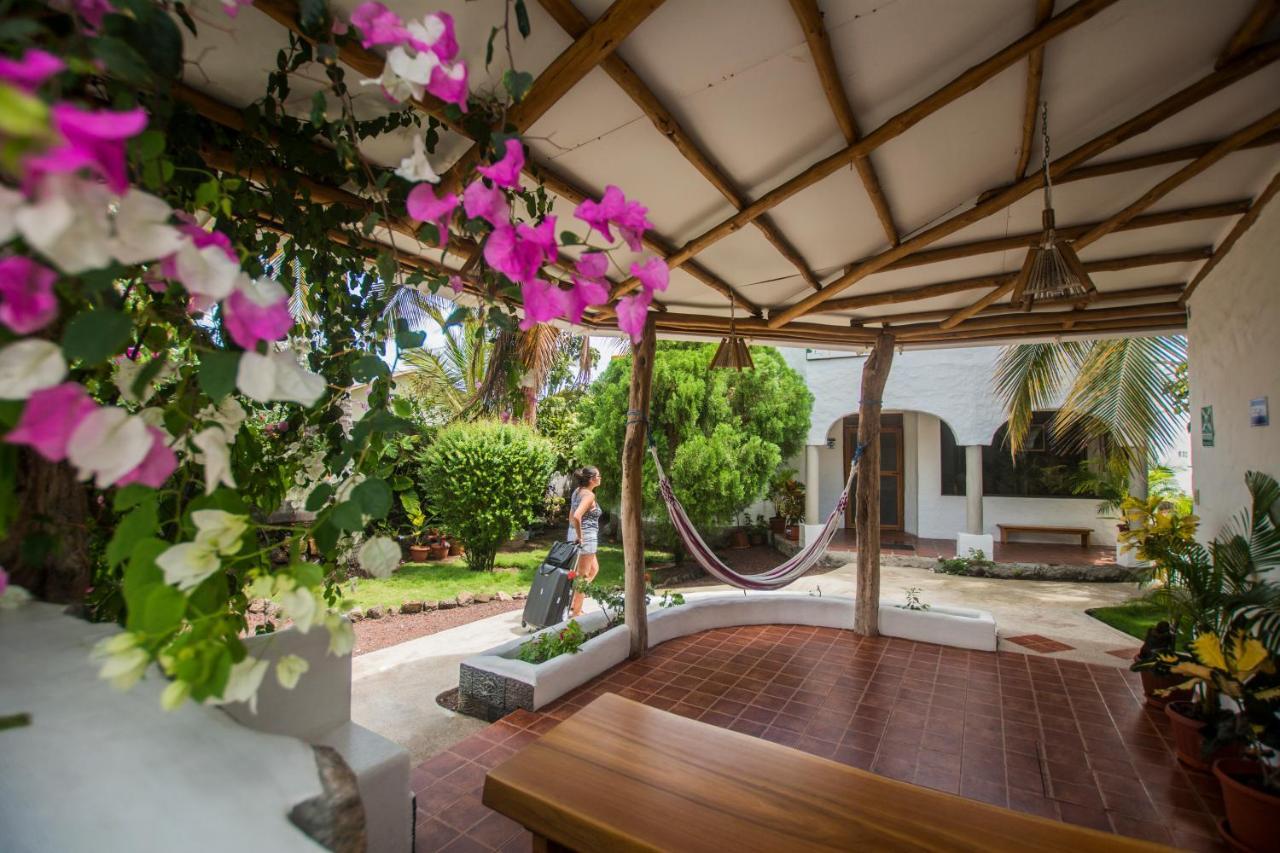 Hostal Suenos Silvestres Puerto Ayora  Εξωτερικό φωτογραφία