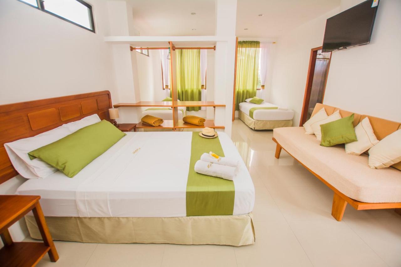 Hostal Suenos Silvestres Puerto Ayora  Εξωτερικό φωτογραφία